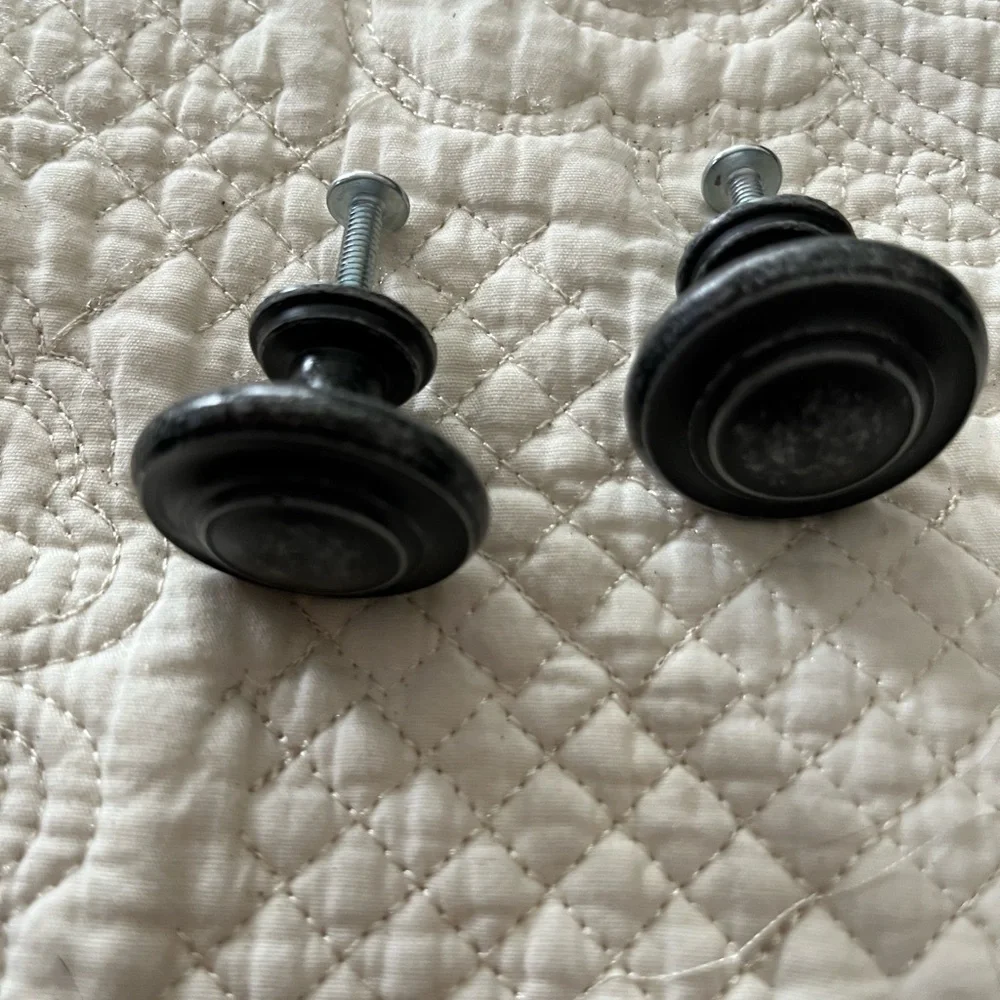Dark pewter cabinet knobs - Picture 3 of 5